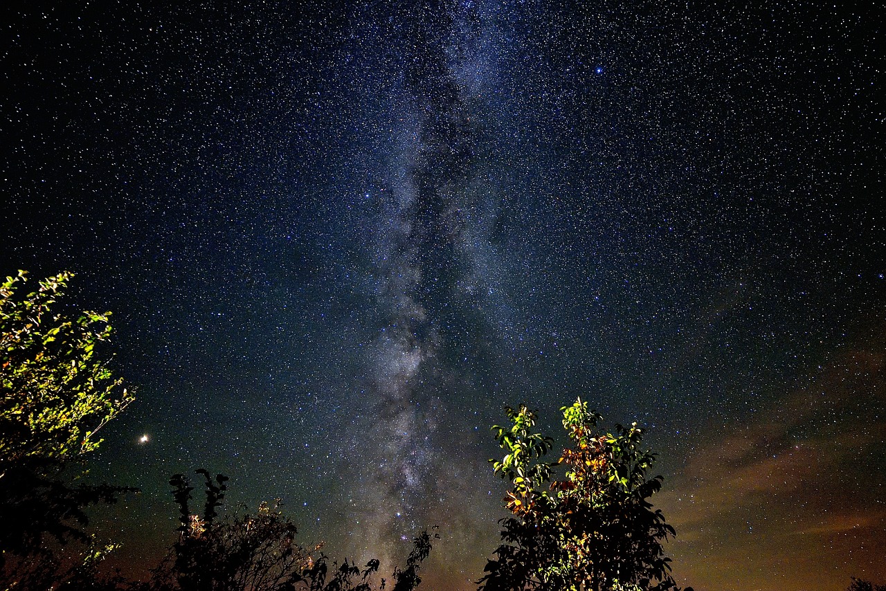 探索宇宙神秘之光，最新版流星揭秘