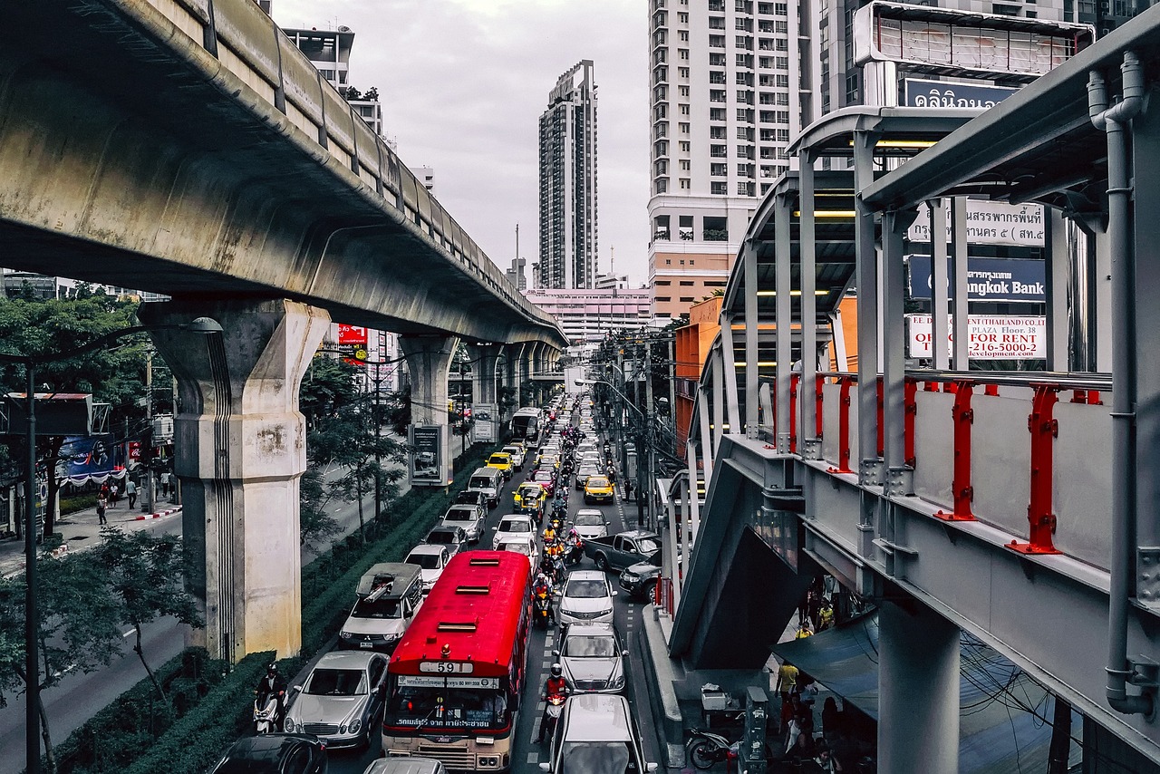 仙桃市發(fā)生最新車(chē)禍?zhǔn)录?bào)道